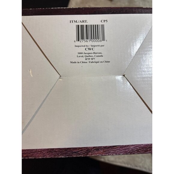 Handcrafted Saint Nicholas Figurine With Child Resin & Fabric Mache Clothing - Picture 8 of 10